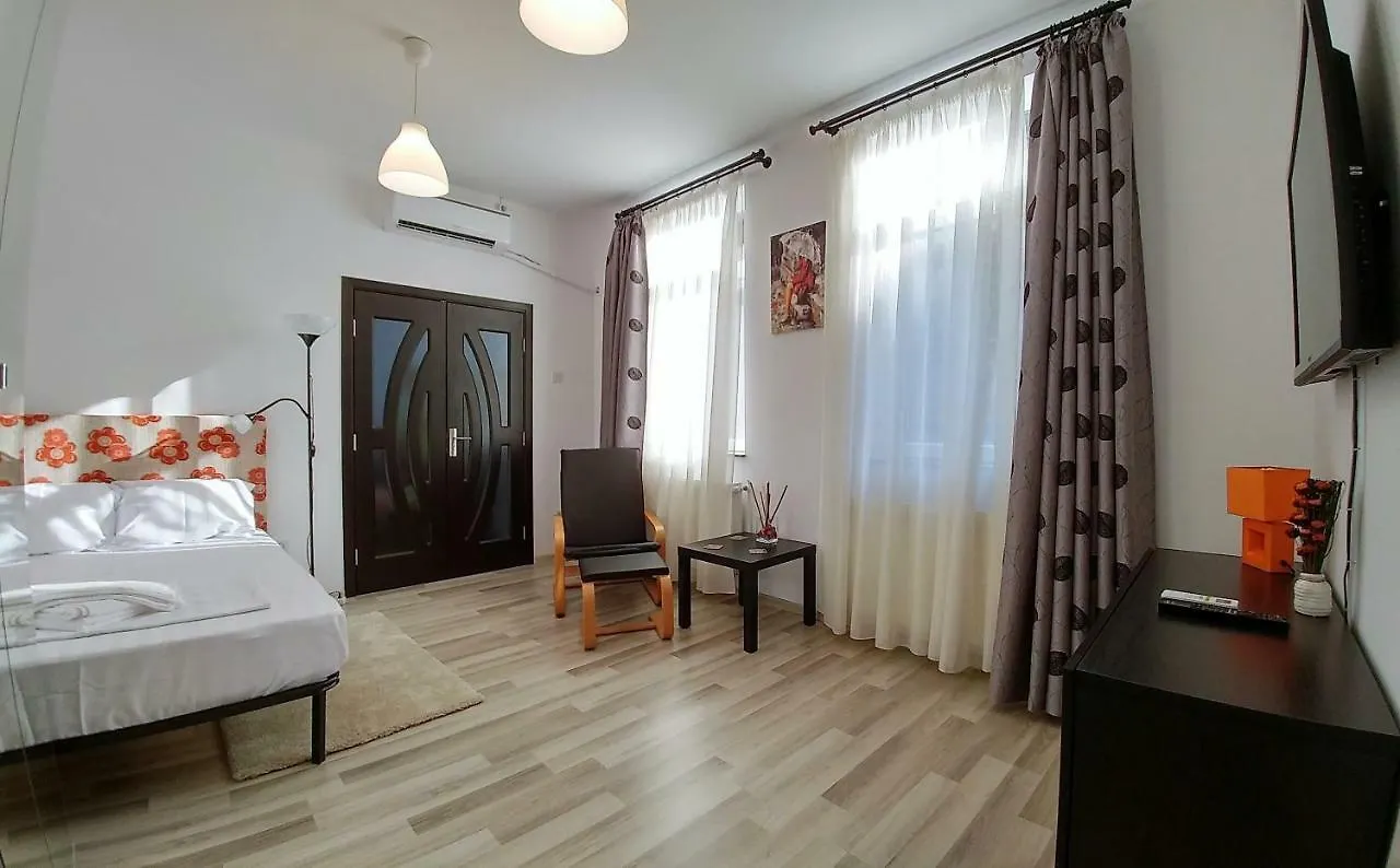 City Center Flats - Unirii Square Bucharest Apartment