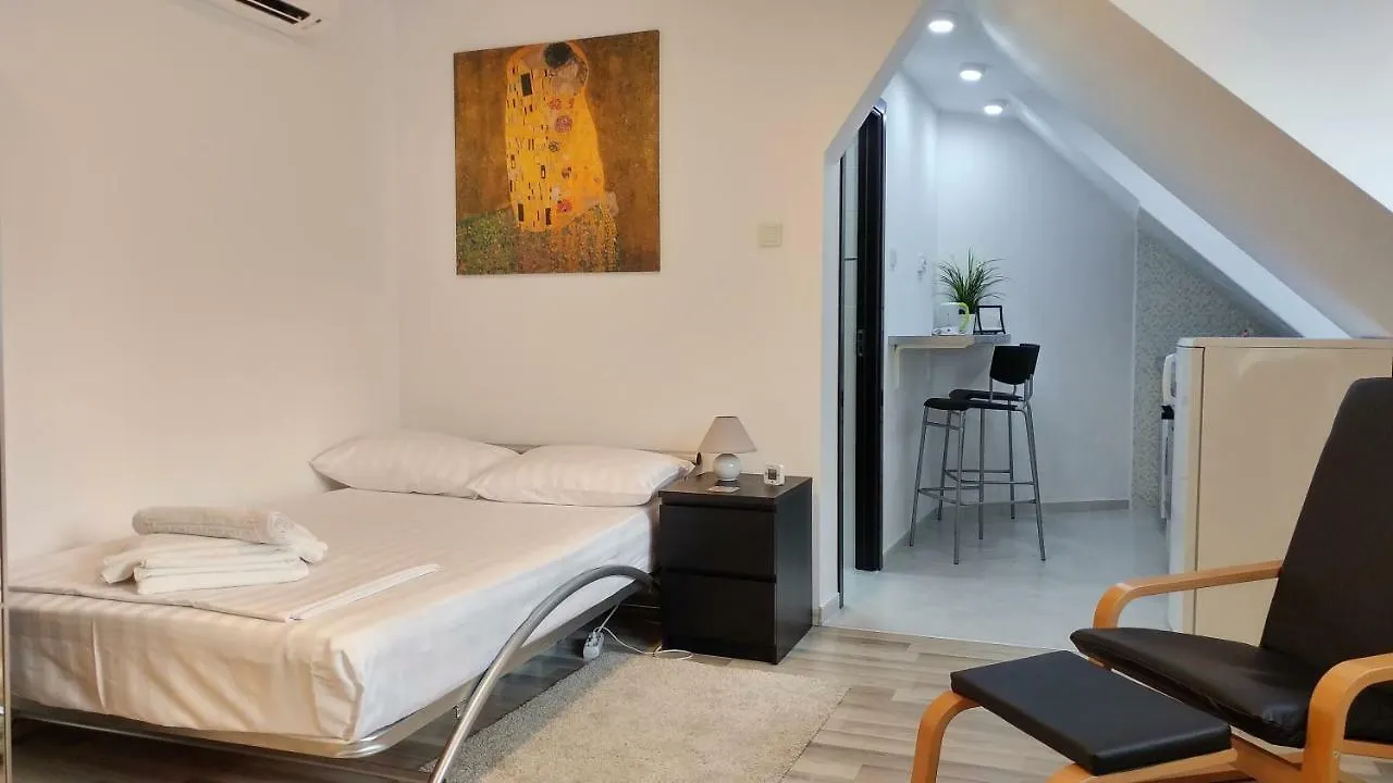 City Center Flats - Unirii Square Bucharest Apartment